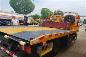 金川区附近拖车电话号码服务